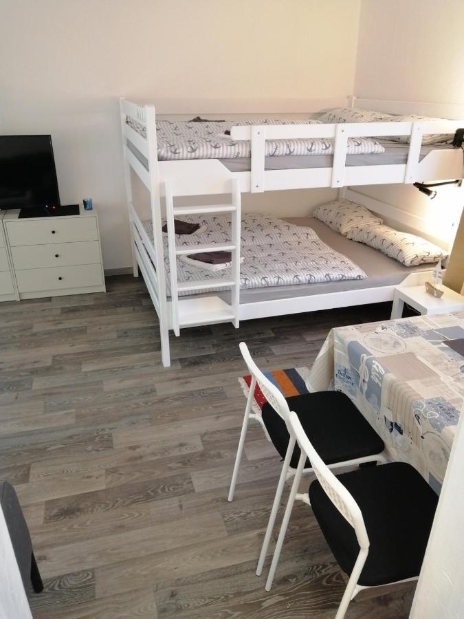 Apartment Fewo Kliff Watt Nr4 Terasse Erdgeschoss 800mtr Zum In Seitenstrasse *
